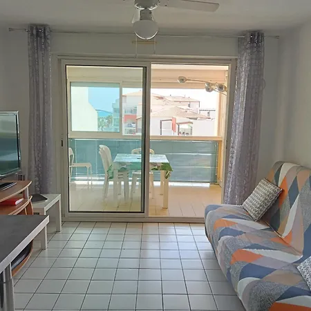 Apartment Deux Pieces A 150m De La Plage, Vue Canal - Fr-1-338-373