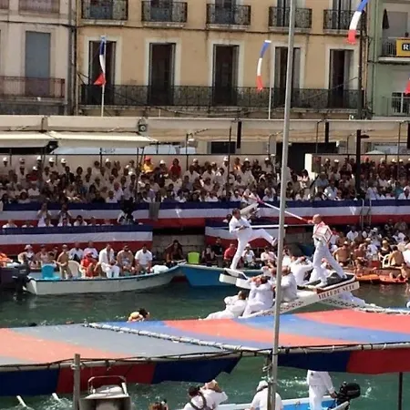 Appartement Sète, 2 Pièces, 6 Personnes - Fr-1-338-373 *